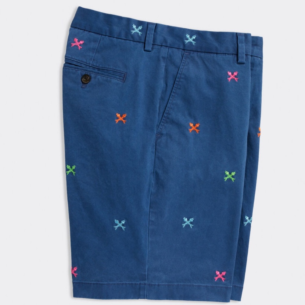 Vineyard Vines Mens Breaker Fish Skeleton Crossbones Shorts - Size 35